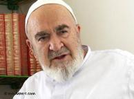 آیت‌الله حسینعلی منتظری، مرجع تقلید شیعیان و منتقد حکومت جمهوری اسلامی