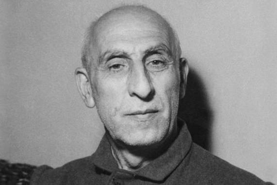 خیابان نفت به نام 